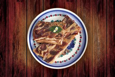 SLANINA ORAVSKÁ SUŠENÁ /VÁHA/ 92% PODIEL MÄSA KNIŽKA